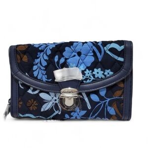 NWT VERA BRADLEY RETIRED Java Floral Ultimate Wristlet
